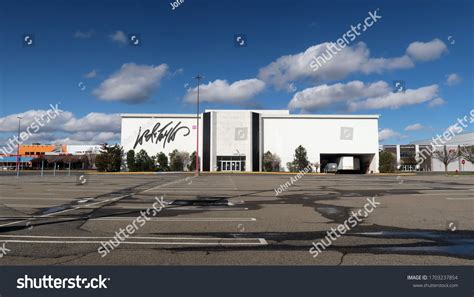 32 Willowbrook Mall Images, Stock Photos & Vectors | Shutterstock