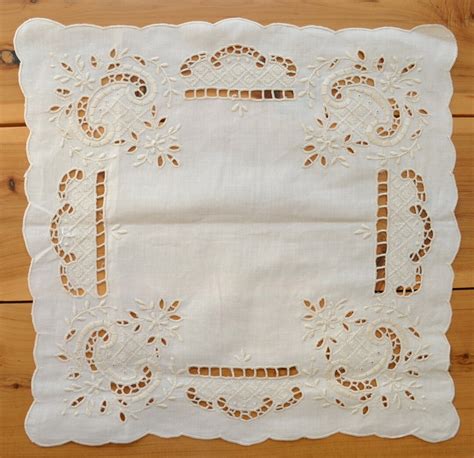 Linen Table Center, Table Overlays Placemat Runner Hand Made Wedding ...