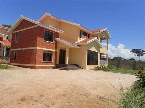 HOUSES FOR SALE KAMPALA, UGANDA: HOUSES FOR SALE KITENDE, ENTEBBE ROAD