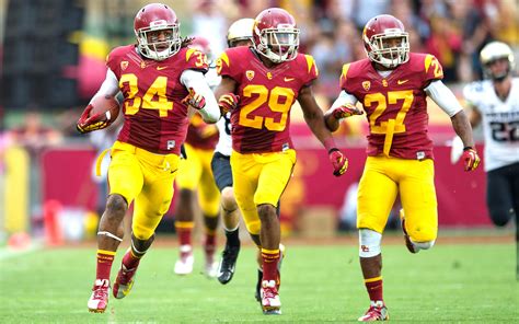 Mailbag: Talking Alternate Uniforms, Receivers and More USC Football