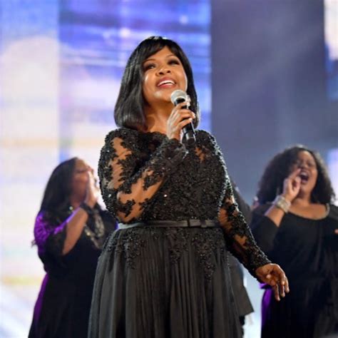 CeCe Winans wins 3 Grammys — EEW Magazine