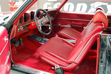 1969 Olds 442 W-30 interior This one has power windows! | Oldsmobile ...