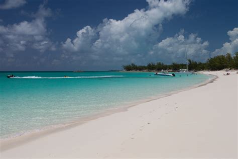 Top 10 best beaches in Nassau Bahamas