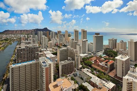 Aqua Skyline at Island Colony | Oahu | Aqua-Aston Hotels