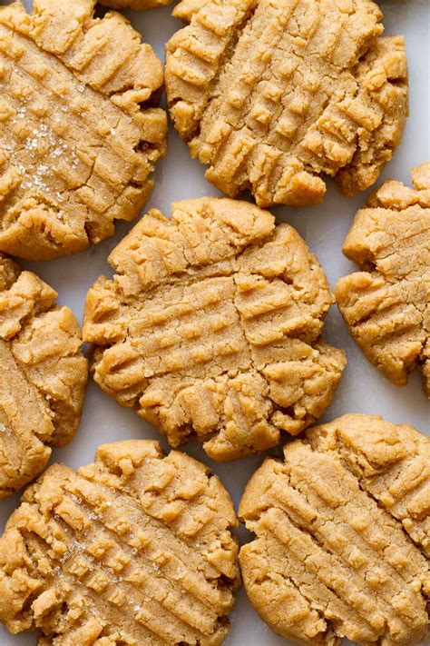 1 Bowl Vegan Peanut Butter Cookies - The Simple Veganista