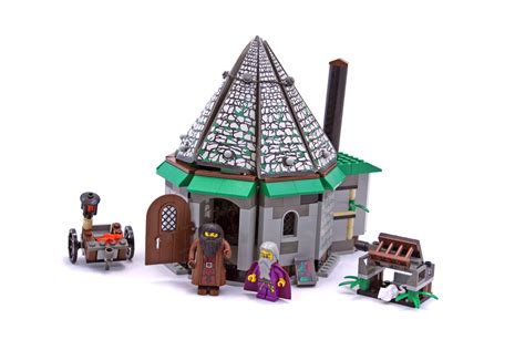 Hagrid's Hut - LEGO set #4707-1 (Building Sets > Harry Potter)