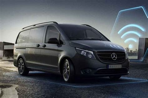 2023 Transfers Madrid Airport to Madrid Center in Vans up to 7 Passengers