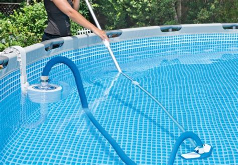 How to use a vacuum for intex pool?