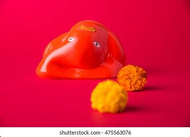 Ashtavinayak Ganesh Idol Flowers Isolated Over Stock Photo 475563055 ...