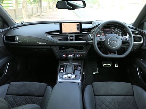 2015 Audi RS7 interior review photo gallery