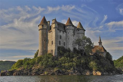 Castle of Val, in Auvergne, France : r/castles