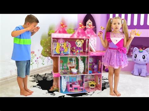 Diana and Roma Mysterious Dollhouse Story - Videos For Kids