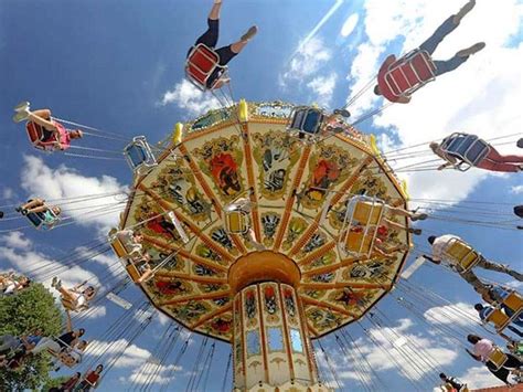 Luna Park Kids Rides / Tanishka enjoying her ride at Luna Park ...