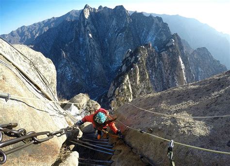 Huashan Plank Walk | Huashan Cliffside Path Map, Tips, Guides