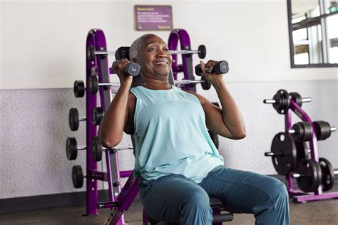 12 Best Exercises for Seniors | Planet Fitness