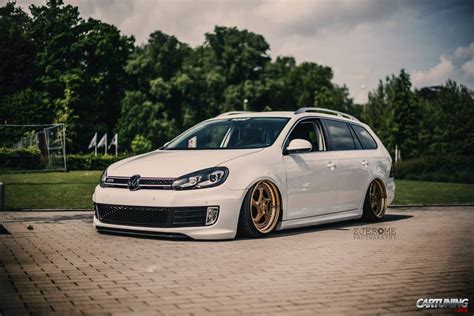 Tuning Volkswagen Golf GTD Variant Mk6 left side and front