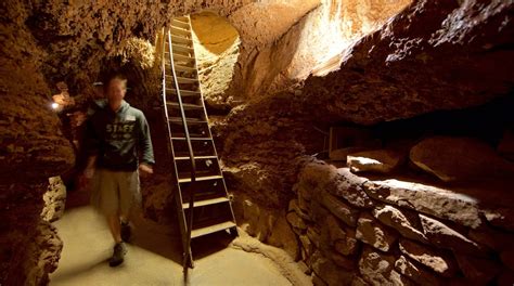 Cave of the Winds Tours - Book Now | Expedia