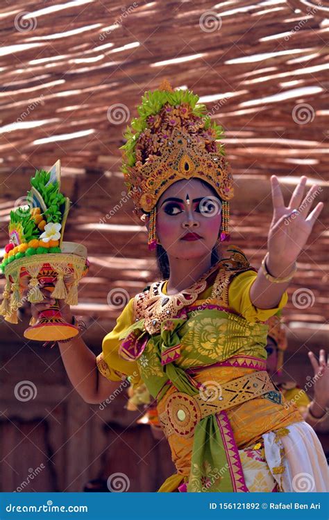 Balinese Woman Dancing Tari Pendet Dance in Bali Indonesia Stock Photo ...