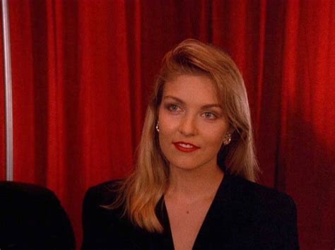 Laura Palmer | Twin peaks, Laura palmer, Twin peaks characters