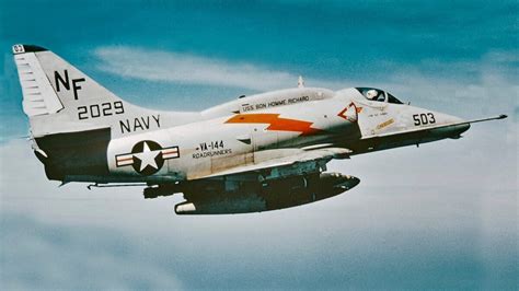 Douglas A-4 Skyhawk - FokkeRC