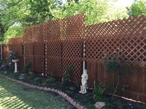 Pin by Linda Perry on Yard / Patio / Garden in 2023 | Privacy fence ...