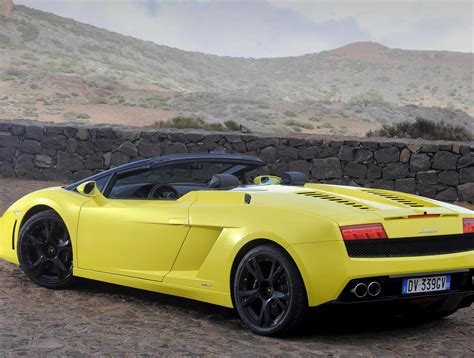 Lamborghini Gallardo LP 560-4 Spyder Photos and Specs. Photo: Gallardo ...