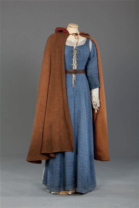 Caris' outfit #worldwithoutend | Medieval fashion, Medieval clothing ...