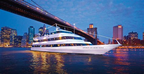 Dinner cruise in New York (buffet) - by yacht - Ceetiz