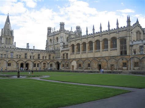 Top 10 Majors at the University of Oxford - OneClass Blog