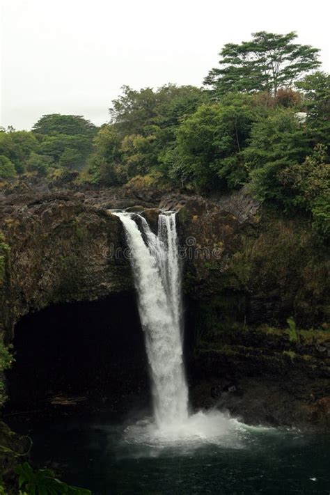 Rainbow falls, Big Island stock image. Image of nature - 97897811