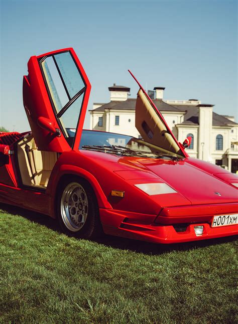 Lamborghini Countach on Behance