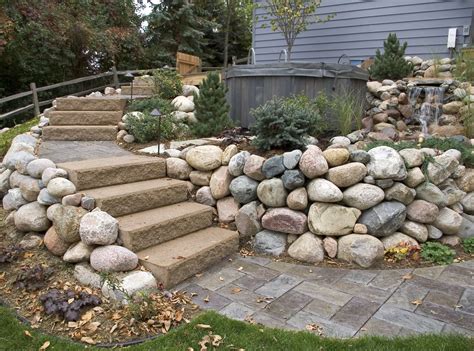 Landscaping Ideas For A Retaining Wall - Image to u