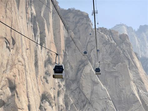 Cableway in Mount Huashan put into trial operation | Travel |chinadaily ...