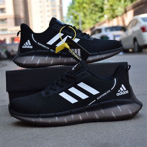 Berikut adalah Langkah-Langkah Pembuatan Sepatu Adidas yang Perlu Anda ...