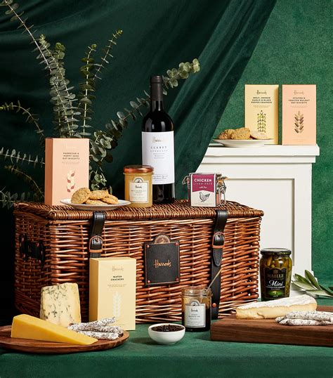 Harrods Food & Wine Christmas Hampers | Harrods UK