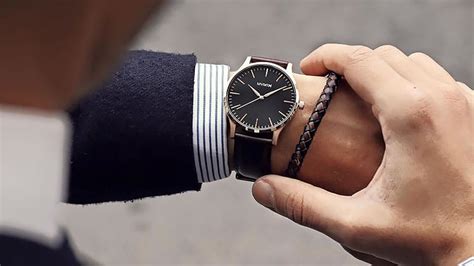 How to Select a Watch For Your Size – Daily Fashion For You