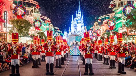 Walt Disney World Christmas Day Parade 2004 | Christmas Day