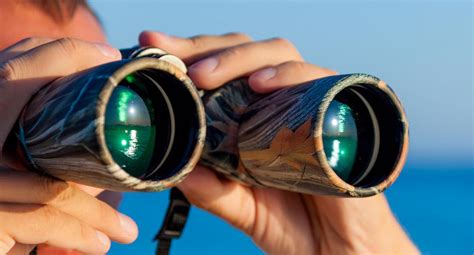 What are Binoculars? (with pictures)