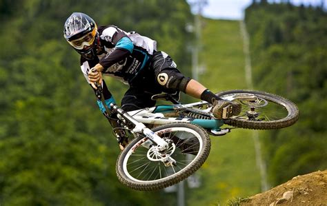 Downhill Bike Wallpapers - Top Free Downhill Bike Backgrounds ...