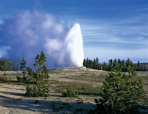 Yellowstone National Park | Facts & History | Britannica