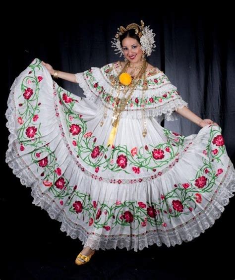 Polleras Panameñas | Mexican dresses, Mexico dress, Traditional mexican ...