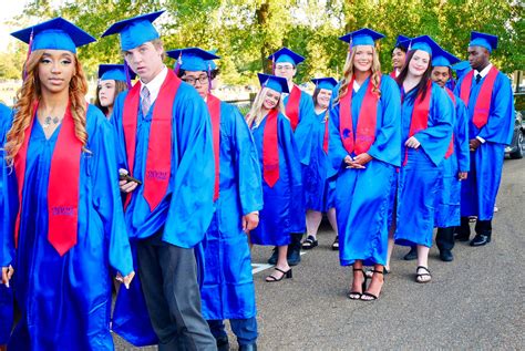 BHS graduates find inspiration from experiences - Daily Leader | Daily ...