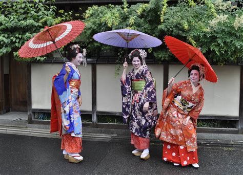 My Day as a Geisha Kyoto Japan | Luggage and Lipstick