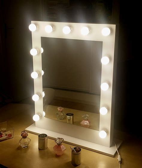 miroir coiffeuse lumineux