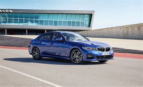 2020 BMW 3-series Reviews | BMW 3-series Price, Photos, and Specs | Car ...