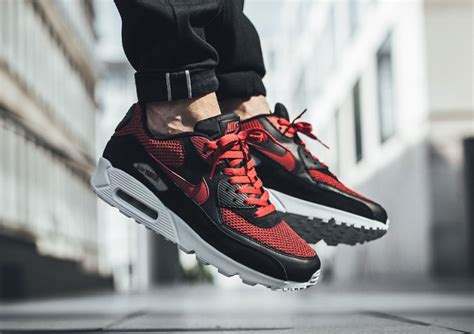 Nike Air Max 90 Black Tough Red 537384-076 | SneakerNews.com