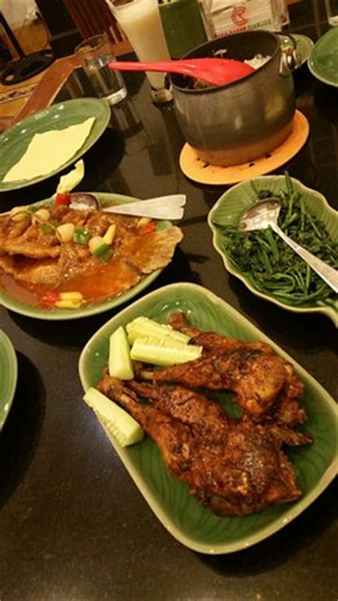 Semarang Food Guide: 10 Must-Eat Restaurants & Street Food Stalls in ...