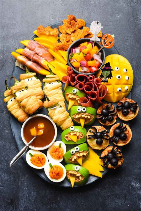 Halloween Snack Ideas and Party Food - Foxes Love Lemons