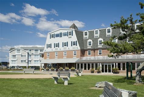 Newport Beach Hotel & Suites Middletown, Rhode Island, US ...