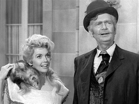 19 Things Producers of 'The Beverly Hillbillies' Hid from Fans - Fame Focus